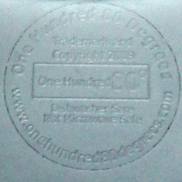 One Hundred Eighty Degrees 4 paper looking melamine plates like new - Picture 5 of 5